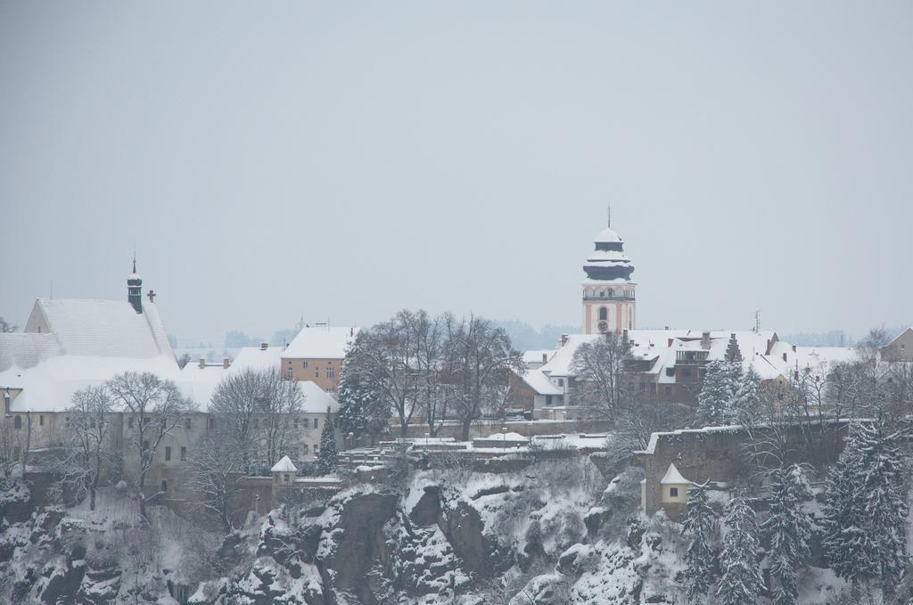 Pstrossova Vila - U Klasterni Zahrady Bechyně Buitenkant foto