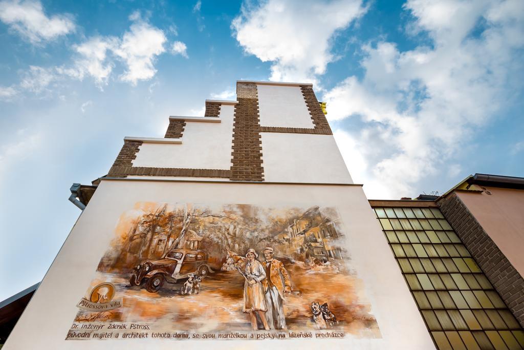 Pstrossova Vila - U Klasterni Zahrady Bechyně Buitenkant foto